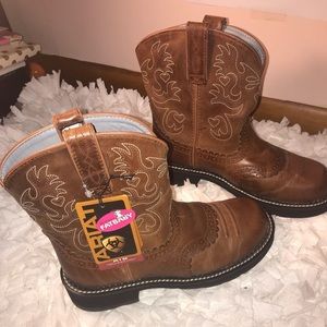 NWT ARIAT Fatbaby Saddle Western Boots